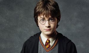 Kacamata Harry Potter dan Topi Fedora Indiana Jones akan Dilelang