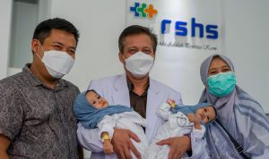 Alhamdulillah, RSHS Sukses Lakukan Operasi Pemisahan Bayi Kembar Siam Hasna - Husna Alhamdulillah, RSHS Sukses Lakukan Operasi Pemisahan Bayi Kembar Siam Hasna - Husna