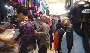 Terjadi Lonjakan Pengunjung di Kawasan Mall Kota Bandung, Ini Alasan Satpol PP Belum Melakukan Tindakan