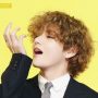 Gaya Rambut Baru V BTS, Curly, saat konferensi pers single Butter. Big Hit Music