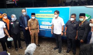 Menkes Soroti Minimnya Vaksinasi Lansia di Jabar