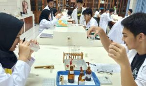 5 Tips Berorganisasi Sambil Tetap Berprestasi