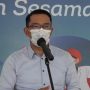 Guberur Jabar Ridwan Kamil Ketika memberikan keterangan di rumah dinas Gedung Pakuan