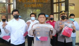Kasus Pembunuhan Bos Plastik di Jalan H. Kurdi Bandung Terungkap, Pelakunya Tetangga Sendiri Kasus Pembunuhan Bos Plastik di Jalan H. Kurdi Bandung Terungkap, Pelakunya Tetangga Sendiri