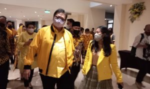 Soroti Rendahnya Penerapan Prokes, Airlangga Minta Kader Golkar Jabar Kawal Kinerja Pemda