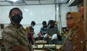 Atasi Kenaikan Harga Kedelai, Wakil Wali Kota Bandung Bilang Begini Wakil Wali Kota Bandung, Yana Mulyana (kiri).