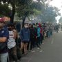 Antrean warga kota Bandung yang akan melaksanakan suntik vaksin