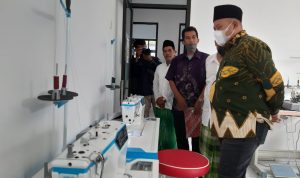 Ketua Fraksi PKB DPR RI, Cucun Ahmad Syamsurijal meresmikan BLKK Ponpes Bustanul Wildan, Sabtu (12/6).