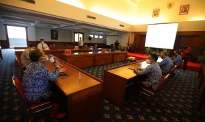 Pemkot Bandung Pastikan Penanganan Jenazah Covid-19 Sesuai Pedoman Kemenkes