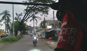 Lurah Rancaekek Kencana Woro-woro ke Warga Agar Patuhi Prokes