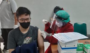 Ribuan Mahasiswa Telkom University Melaksanakan Vaksinasi dengan Sinovac
