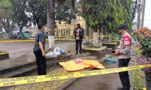 Laki-Laki Paruh Baya Ditemukan Tewas di Alun-Alun Banjaran