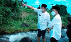 Bupati Bandung, Dadang Supriatna (kanan) bersama wakilnya, Sahrul Gunawan (kiri).