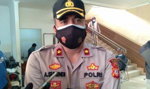 Kapolsek Cicalengka, Kompol Aep Suhendi saat ditemui di Desa Panenjoan, Kecamatan Cicalengka, Kabupaten Bandung pada Jumat (25/6) kemarin. (Yanuar Baswata/Jabar Ekspres)