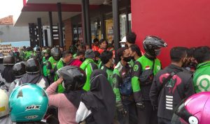 Ojeg Online (Ojol) akan segera menyesuaikan pelayannan karena aturan baru dari Kemenhub, menyatakan tarif baru Ojol naik dari sebelumnya. (ist)
