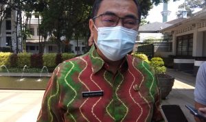 Kepala Dinas Sosial Kota Bandung, Tono Rusdiantono. (Foto:Nurrani Rusmana/Jabar Ekspres)