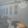 Tangkapan layar video viral nakes RSUD Cibabat membawa peti jenazah.