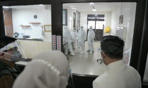 Gubernur Jabar Ridwan Kamil usai meninjau Rumah Sakit Umum Daerah (RSUD) Bayu Asih, Kabupaten Purwakarta