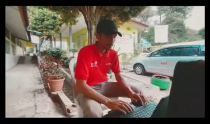 Telkom Dukung 33 Desa Digital di Wilayah Terpencil dan Bangun Kolaborasi SME Space untuk UMKM di Jawa Barat Telkom Dukung 33 Desa Digital di Wilayah Terpencil dan Bangun Kolaborasi SME Space untuk UMKM di Jawa Barat