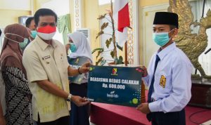 Pemkab Bandung Berikan Insentif Bagi Guru Honorer