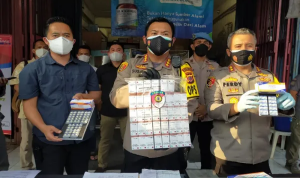 Jual Obat di Atas Harga Ecer, 3 Pemilik Apotek Jadi Tersangka
