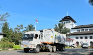 Ridwan Kamil Lepas Empat ISO Tank Oksigen Bantuan dari CSR PT Sinarmas grup Sumatera Selatan