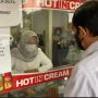Presiden Joko Widodo mendatangi apotek untuk menanyakan stok obat terapi Covid-19