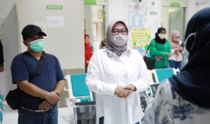 Staf Puskesmas Asyik Karaoke saat Didatangi Pasien, Bupati Layangkan Sanksi Bupati Bogor Ade Yasin saat melakukan inspeksi mendadak ke Puskesmas Situ Udik, Cibungbulang, Kabupaten Bogor, Jawa Barat. ANTARA/HO-Pemkab Bogor.