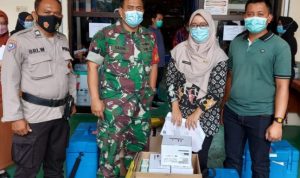 UPTD Farmasi Kembali Pasok Ribuan Vaksin ke 61 Faskes UPTD Farmasi Kembali Pasok Ribuan Vaksin ke 61 Faskes