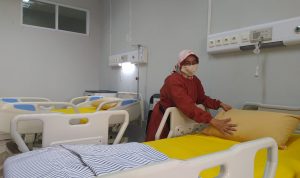 Pasien COVID-19 di RSUD Cibabat Berbagi Oksigen