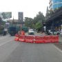 Penutup jalan di depan Terminal Ledeng Kota Bandung, pada beberapa waktu lalu.