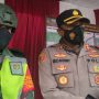 Kapolres Sumedang, AKBP Eko Prasetyo Robbyanto (kanan) bersama Dandim 0610/Sumedang, Letkol Inf Zaenal Mustofa (kiri) di Cimanggung, Rabu (14/7). (Yanuar Baswata/Jabar Ekspres)