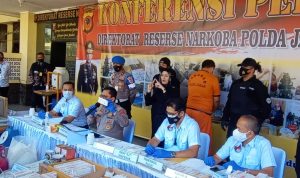 Pelaku Pembuat Obat Keras Ilegal Pernah Dipenjara, Namun Berulah Lagi Pelaku Pembuat Obat Keras Ilegal Pernah Dipenjara, Namun Berulah Lagi