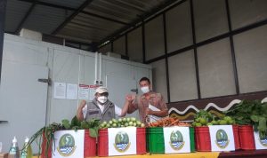 Kebun Binatang Bandung Dapat Bantuan Ratusan Kg Sayuran untuk Pakan Hewan