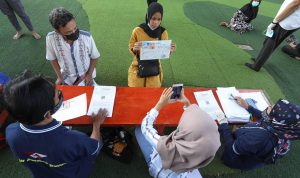 IIlustrasi Penyaluran Bantuas sosial untuk warga yang sudah terdaftar di DTSK. berikut cara dan Link Daftar DTSK 2022.