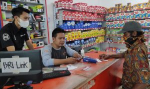 Berawal Jualan Pulsa, Agen BRILink Ini Akhirnya Punya Mini Market