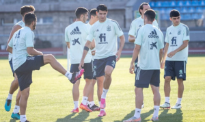Para pemain Timnas Spanyol saat menjalani sesi latihan. Foto: Twitter @Euro2020