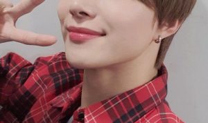 Foto Tangan Jungwoo NCT Bikin Fans Salah Paham, Ternyata... Foto Tangan Jungwoo NCT Bikin Fans Salah Paham, Ternyata...