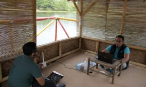 Gubernur Jabar Ridwan Kamil ketika teleconferece