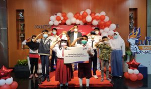 Peringati Hari Kemerdekaan RI Ke-76, BRI Beri Beasiswa Bagi 1.800 Anak Tenaga Pendukung Kesehatan Peringati Hari Kemerdekaan RI Ke-76, BRI Beri Beasiswa Bagi 1.800 Anak Tenaga Pendukung Kesehatan