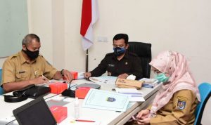 Kepala Diskominfo Kota Depok, Sidik Mulyono (kiri) ist