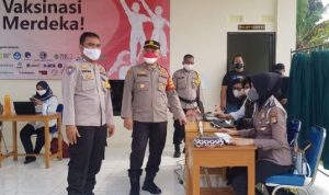 Polsek Sawangan Depok Sediakan 750 Dosis Vaksin untuk Warga Polsek Sawangan Depok Sediakan 750 Dosis Vaksin untuk Warga