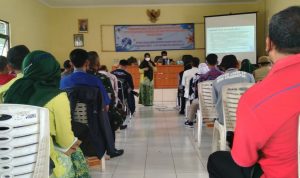 Vaksinasi Masyarakat, Herd Immunity Kabupaten Sumedang Baru Capai 20 Persen Giat Lokakarya Mini Tri (Loktri) bulanan Dinas Kesehatan Sumedang di Kecamatan Cimanggung, Kamis (19/8). (Yanuar Baswata/Jabar Ekspres)