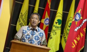 Pemkot Bandung Ajak SOKSI Sosialisasikan Vaksinasi Covid-19 Yana Mulyana saat memberikan arahan pada acara Musyawarah Cabang SOKSI Kota Bandung di Kantor DPD Partai Golkar Jalan Maskumambang, Minggu (22/8). (Foto: Humas Pemkot Bandung)