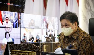 Pertumbuhan Triwulan II Tembus Zona Ekspansif Menujukan Ekonomi Indonesia Terus Membaik Menko Bidang Perekonomia Airlangga Hararto sedang menggelar rapat koodinasi virtual tentangtang pertumbuhan ekonomi yang terus membaik.