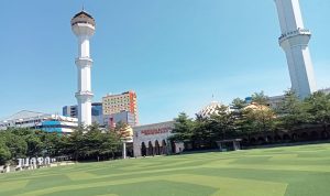Taati PPKM, Perayaan Tahun Baru Islam di Masjid Raya Bandung Ditiadakan