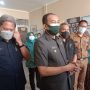 Plt. Wali Kota Cimahi Ngatiyana beserta jajarannya, di Kantor Kelurahan Utama, Selasa (10/8)(Intan Aida/Jabar Ekspres)