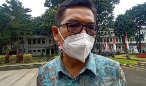 Kepala dinas DPKP3, Dadang Dharmawan. (Sandi Nugraha/Jabar Ekspres)