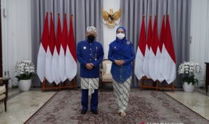 Wapres pakaian Sunda HUT RI