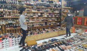 Anak Umur di Bawah 12 Tahun Dilarang Masuk Kawasan Mal Suasana di Salah Satu Pertokoan di Cimahi Mal